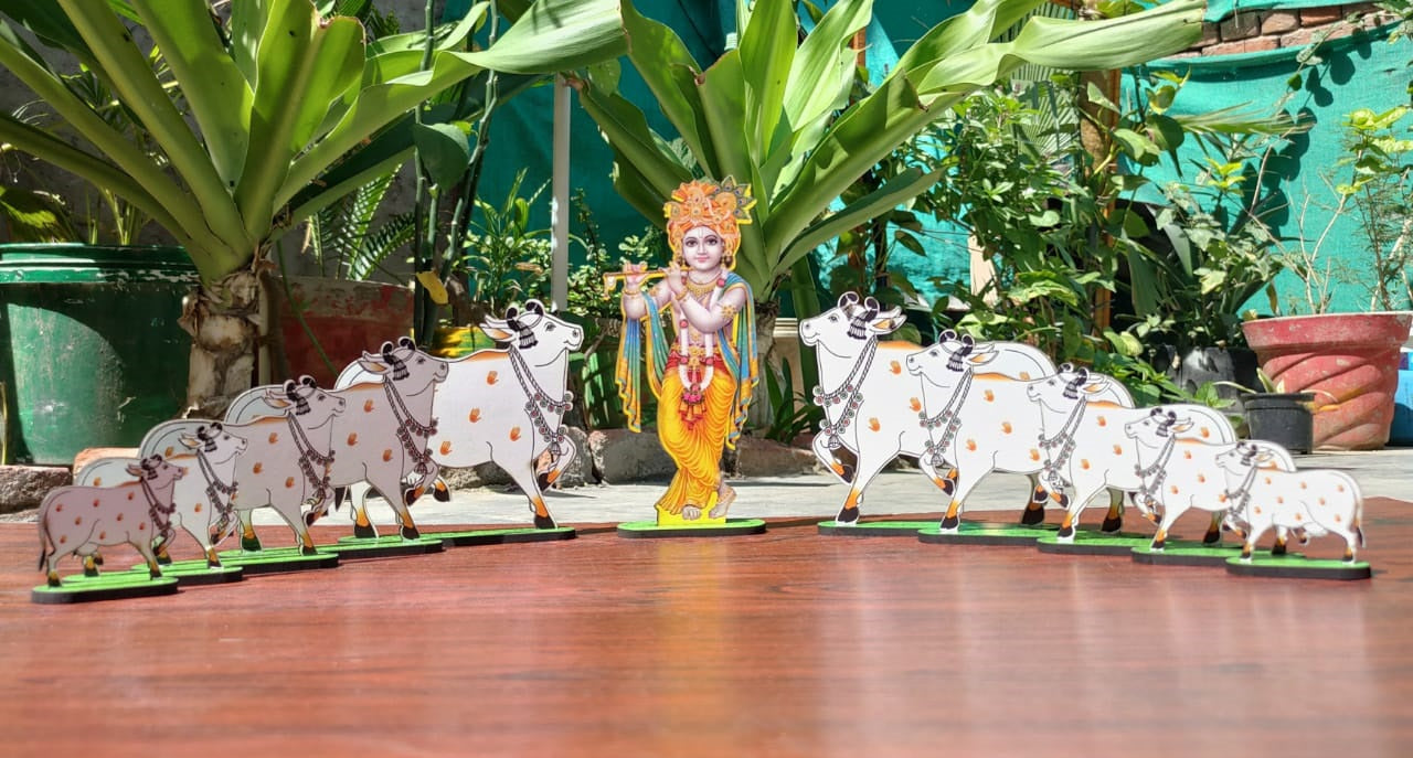 Krishna with 10 Cows sets