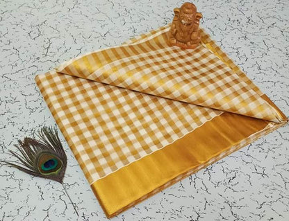 Kerala Paalum Pazhmum Saree