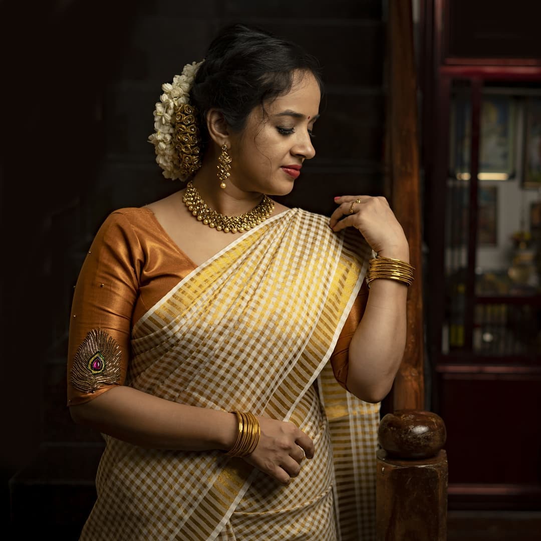 Kerala Paalum Pazhmum Saree