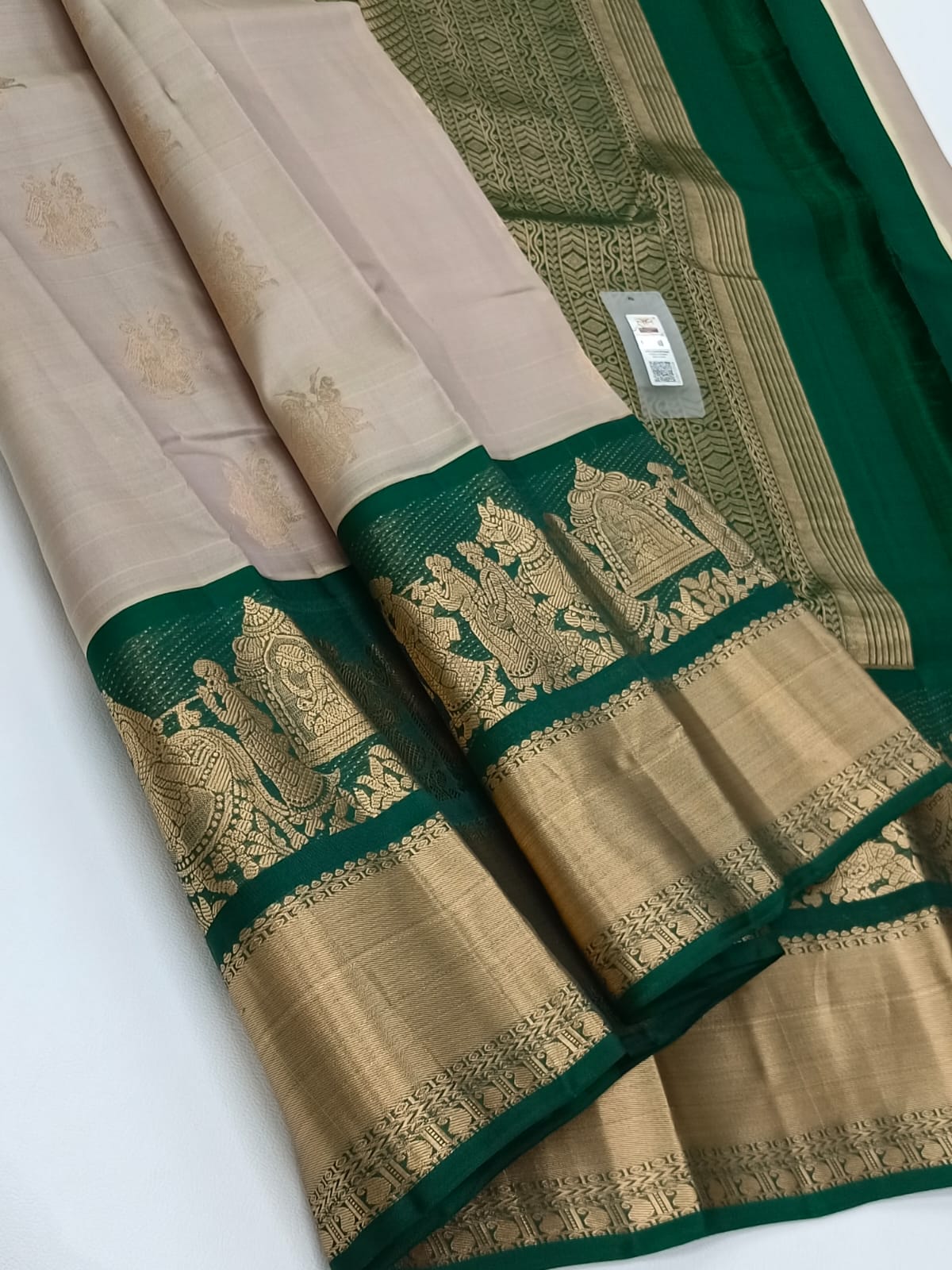 Kalyana Oorvalam Kanchi silk Sarees