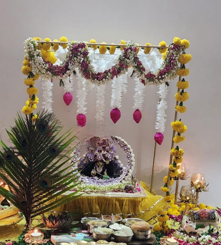 Ganpati Metal Backdrop Box Stand