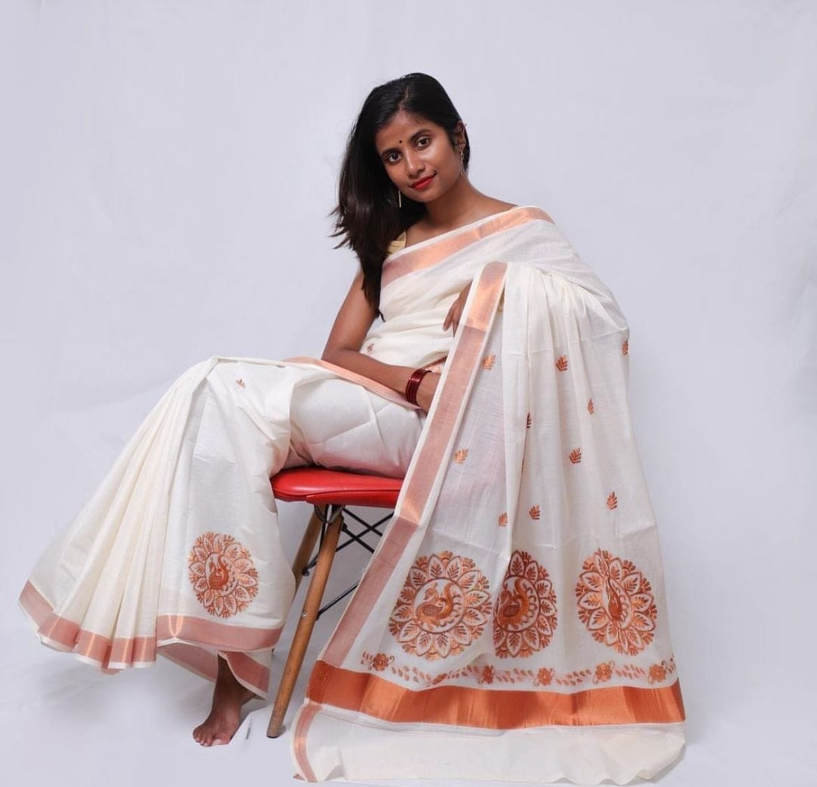 Kerala Saree with Embroidery in 
Copper zari