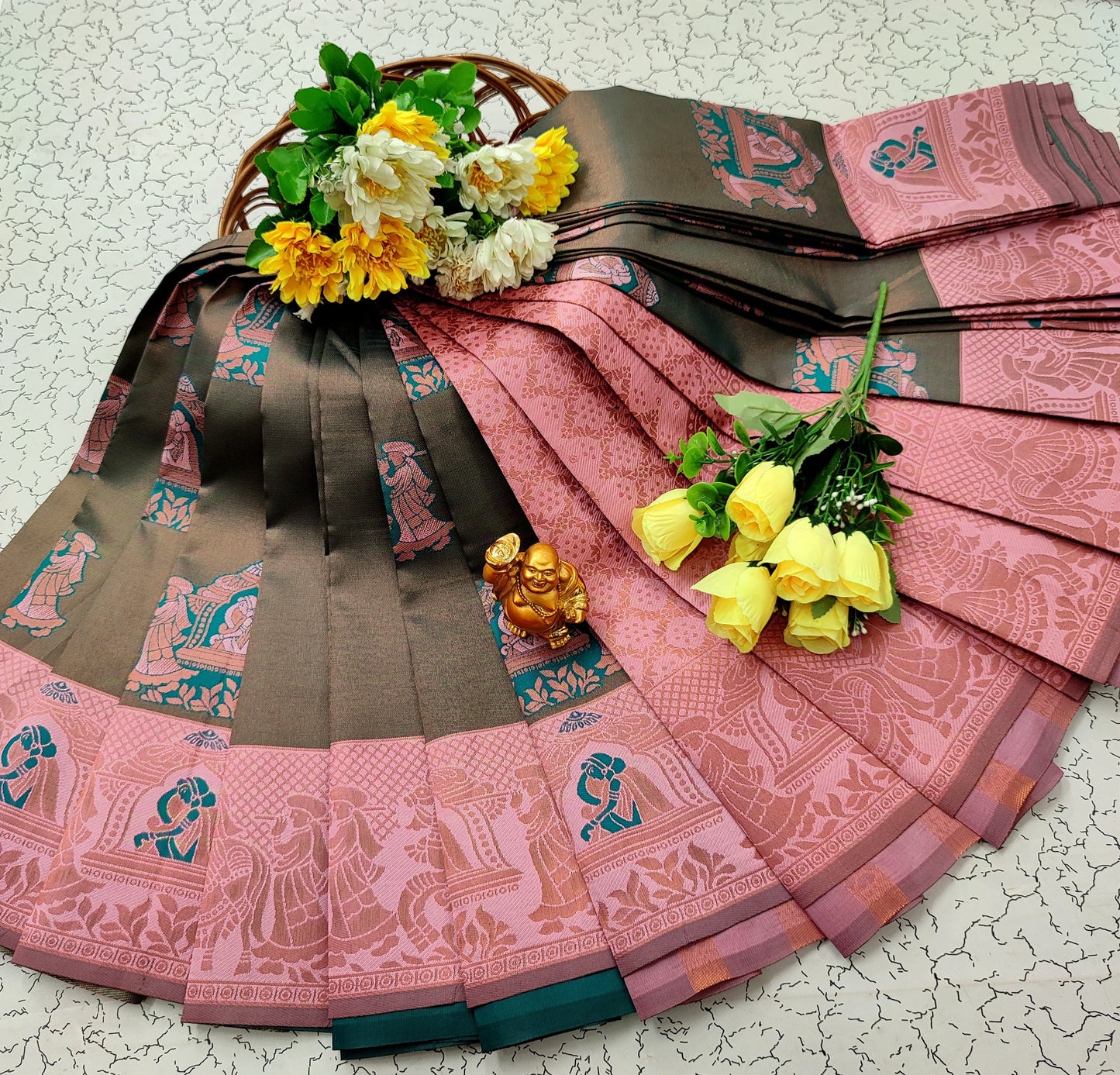 Kubera Pattu Sarees