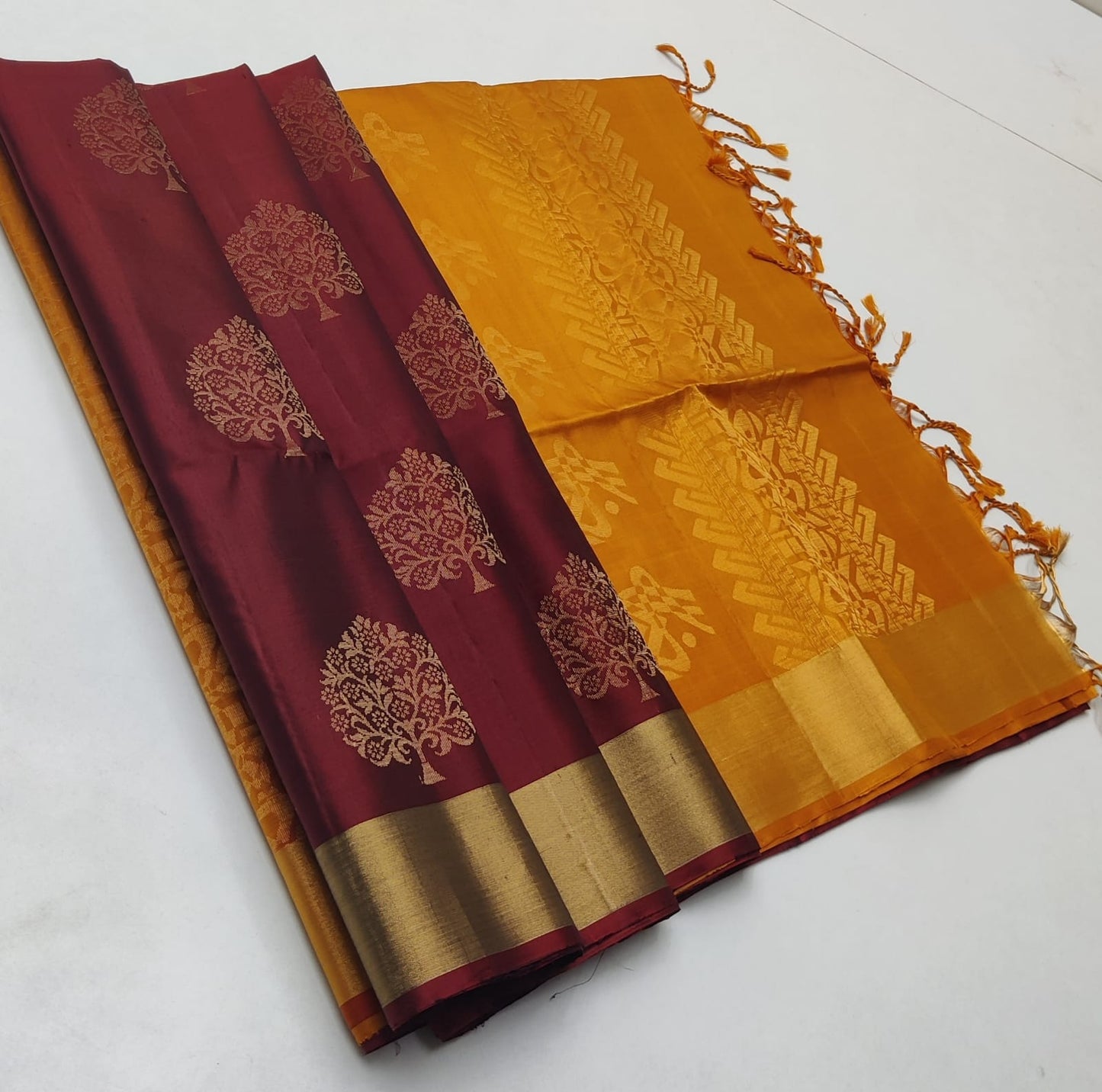 Tissue Border Kanchi Silk Sarees