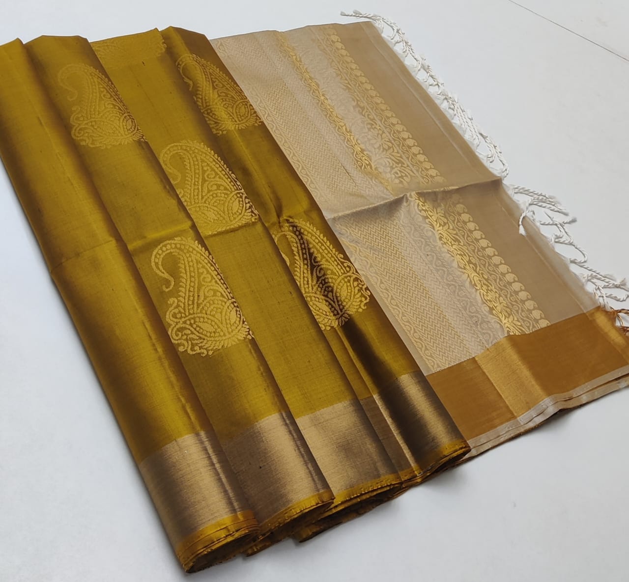 Tissue Border Kanchi Silk Sarees