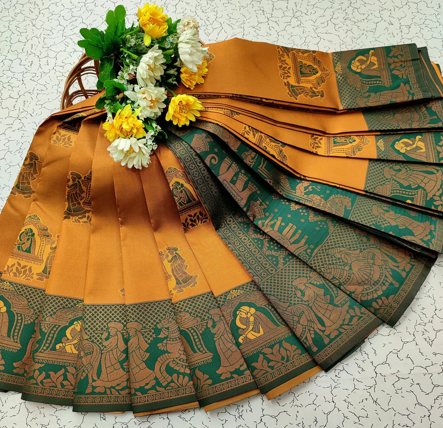 Kubera Pattu Sarees