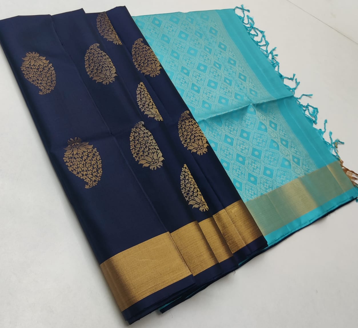 Tissue Border Kanchi Silk Sarees